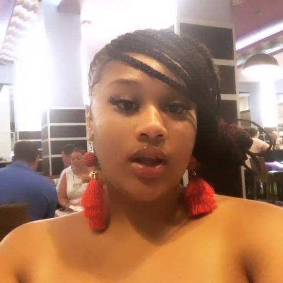 Meet your Posher, Bailey - Picture 1 of 1